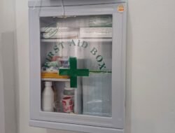 Mewujudkan Keselamatan di Lingkungan Kerja dengan Pengadaan P3K di Tiap Ruangan PLN Icon Plus Bali Nusa Tenggara