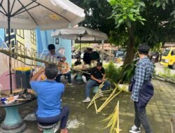 Sambut Hari Suci Galungan dengan Harmoni, PLN Icon Plus Membuat Penjor dan Persiapan Piodalan Bersama Karyawan